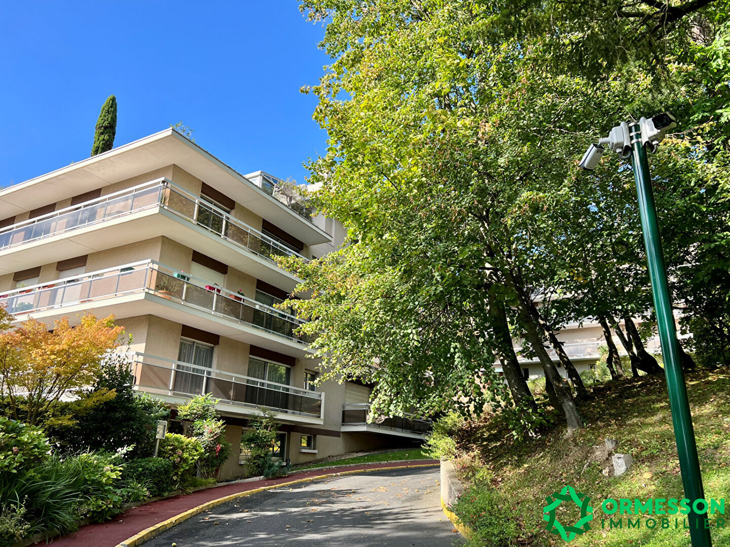 Agence immobilière de AROLA GESTION Saint maurice