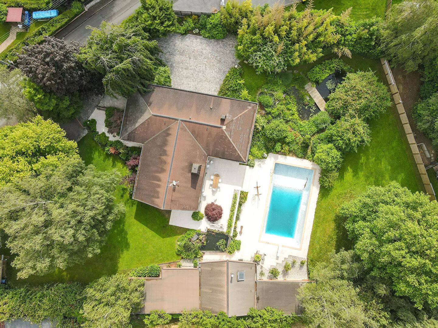 Agence immobilière de ARRIERE-COUR Besancon