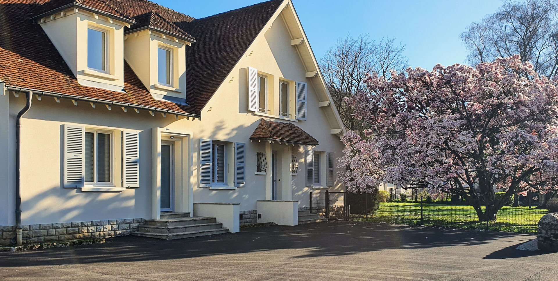 Agence immobilière de ARRIERE-COUR Besancon