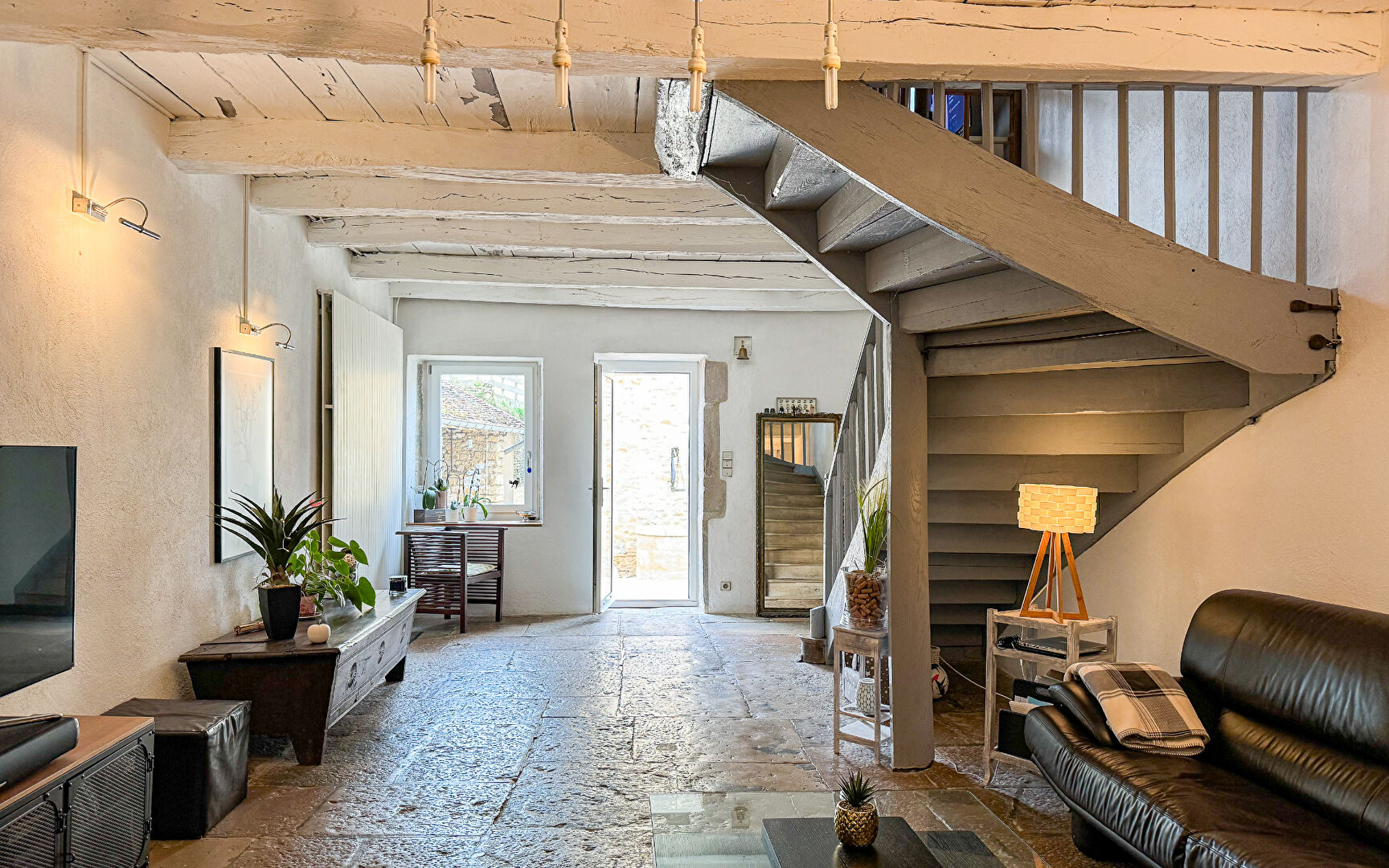 Agence immobilière de ARRIERE-COUR Besancon