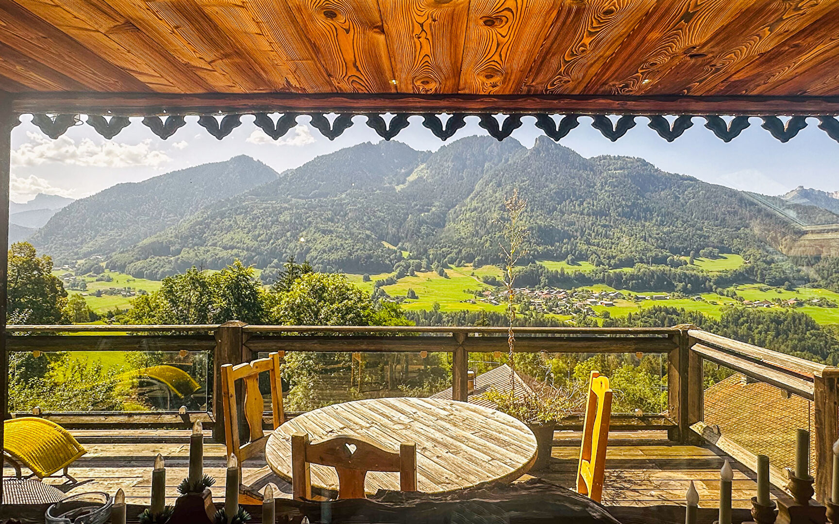Photo Charmant Chalet avec Piscine chauffée et Jacuzzi en Savoie image 3/6