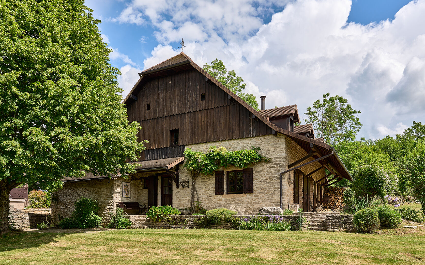 Agence immobilière de ARRIERE-COUR Besancon
