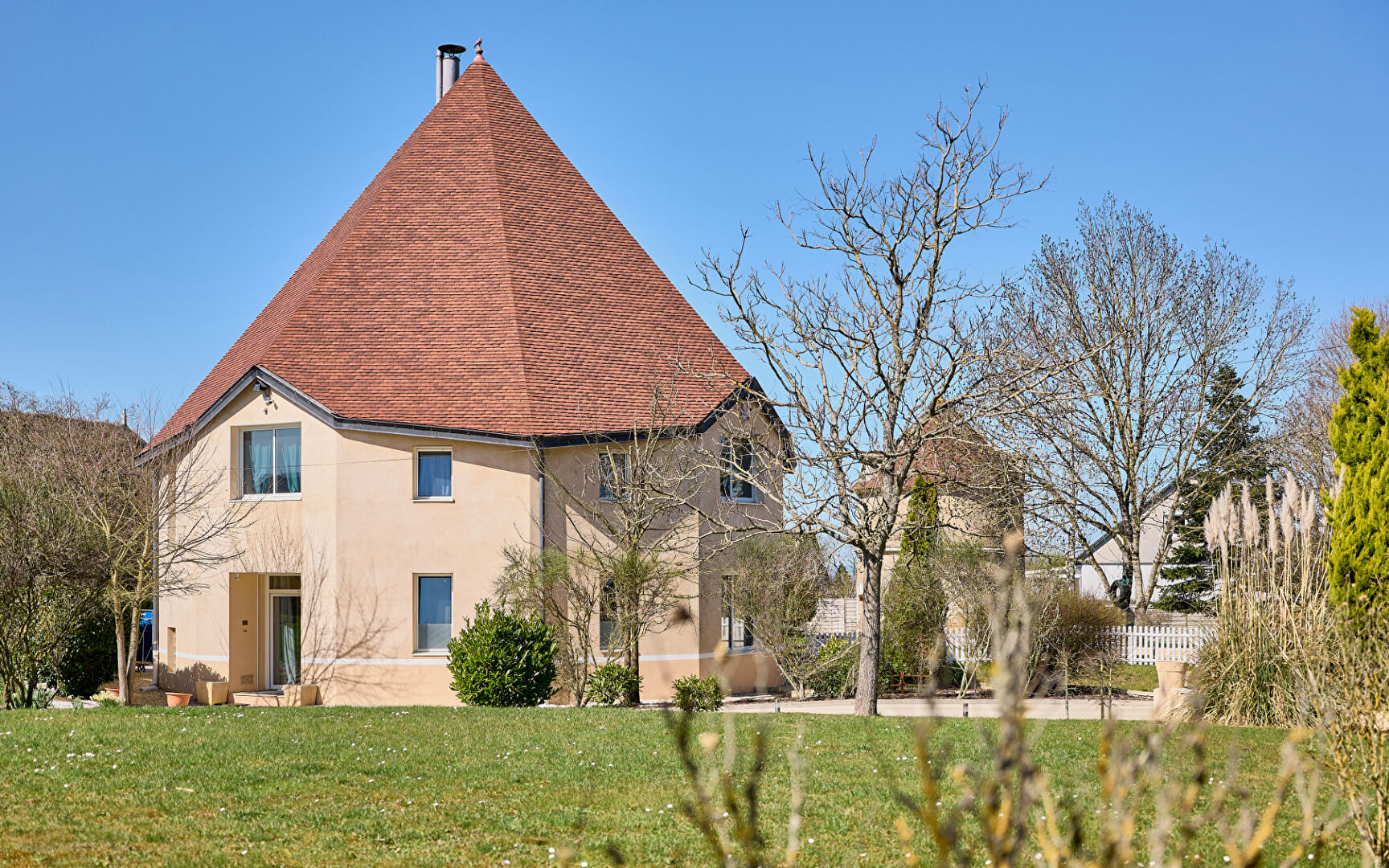 Agence immobilière de ARRIERE-COUR Besancon