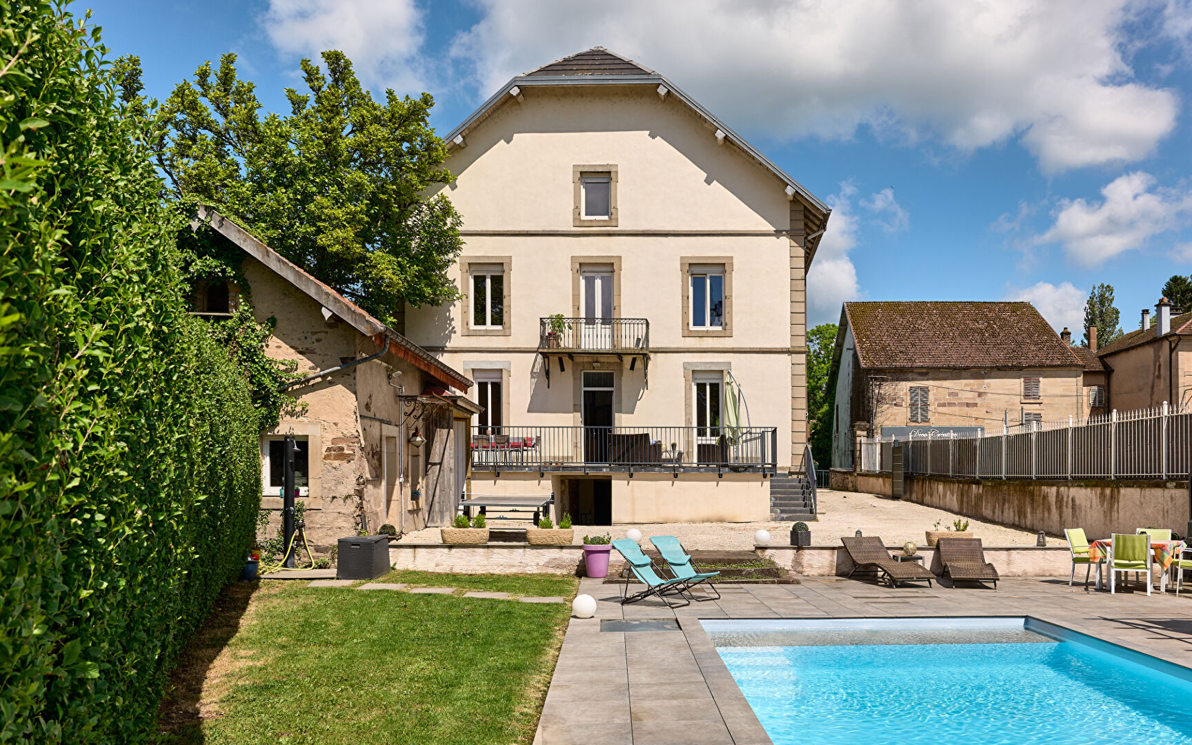 Agence immobilière de ARRIERE-COUR Besancon