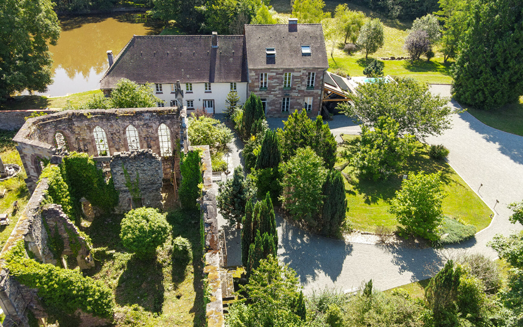 Agence immobilière de ARRIERE-COUR Besancon