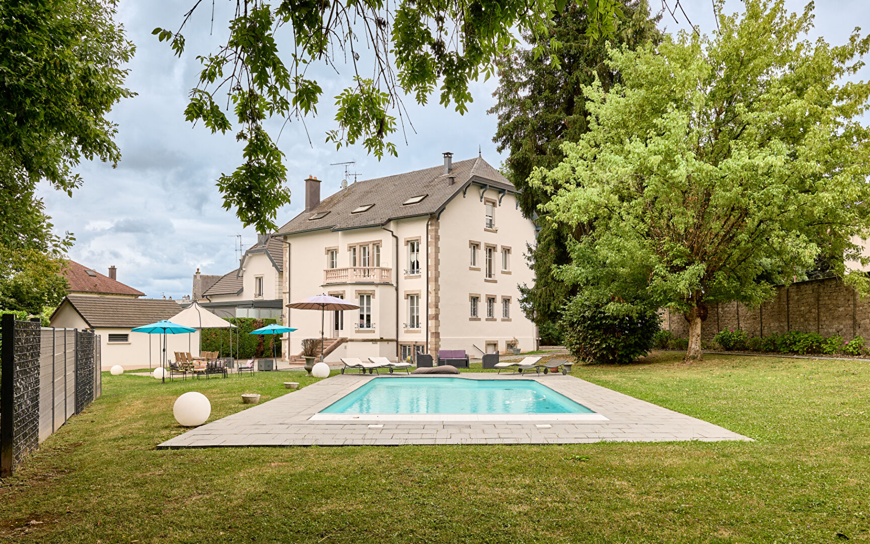 Photo Maison de maître à Luxeuil-les-Bains image 1/6