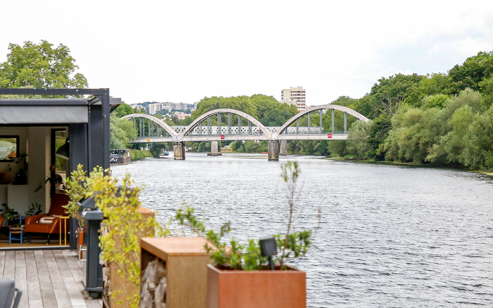 Photo Péniche à Besançon image 4/6