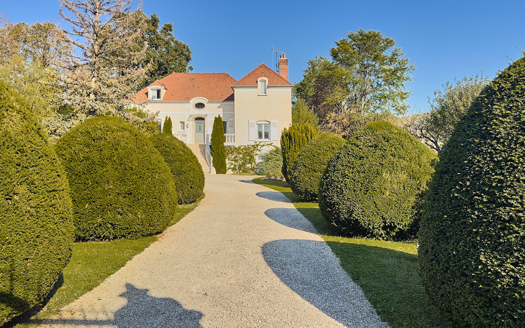 Photo Maison d'architecte à Port-sur-Saône image 2/6