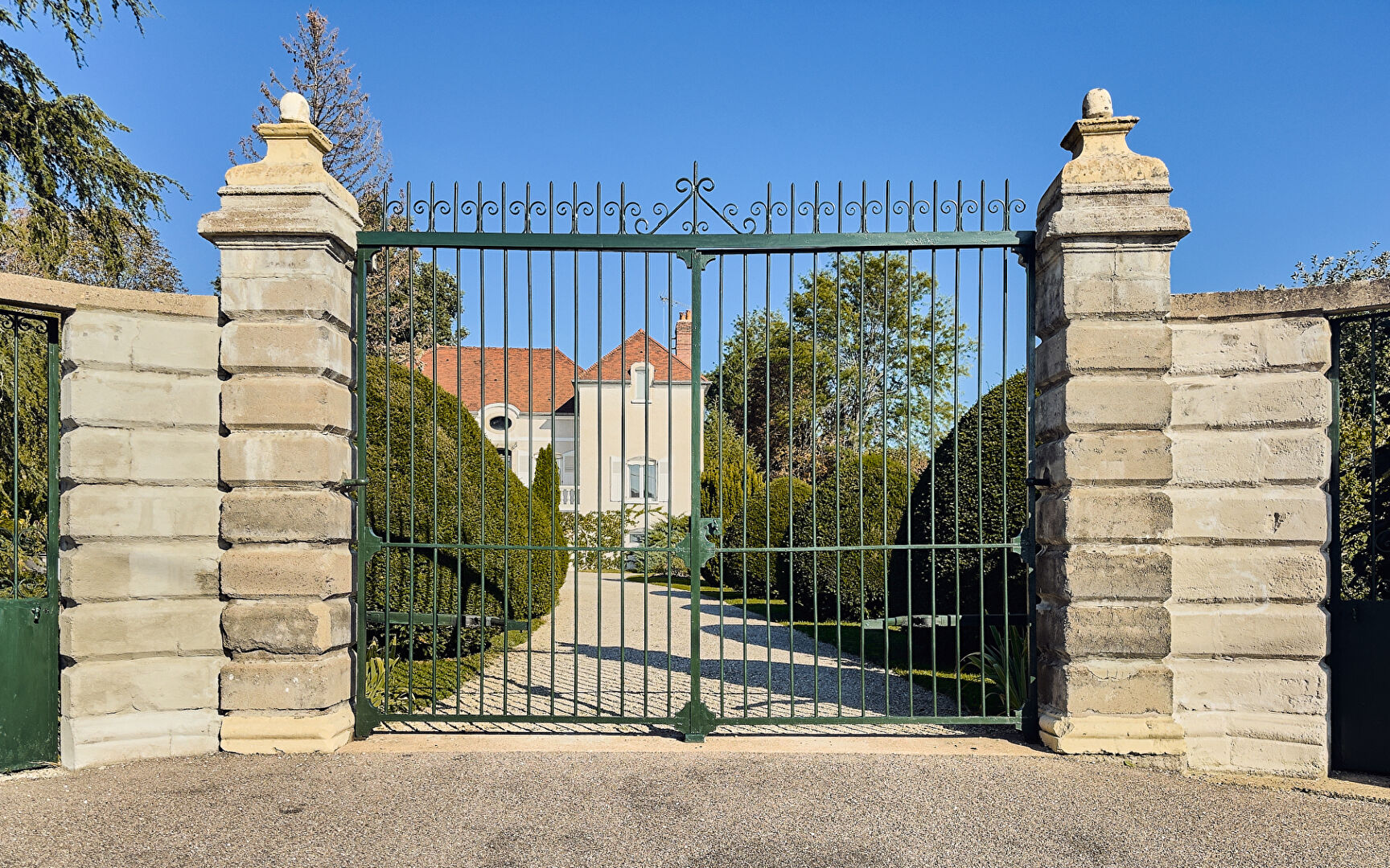 Photo Maison d'architecte à Port-sur-Saône image 3/6