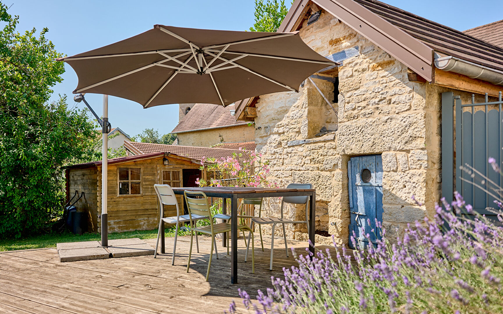 Agence immobilière de ARRIERE-COUR Besancon