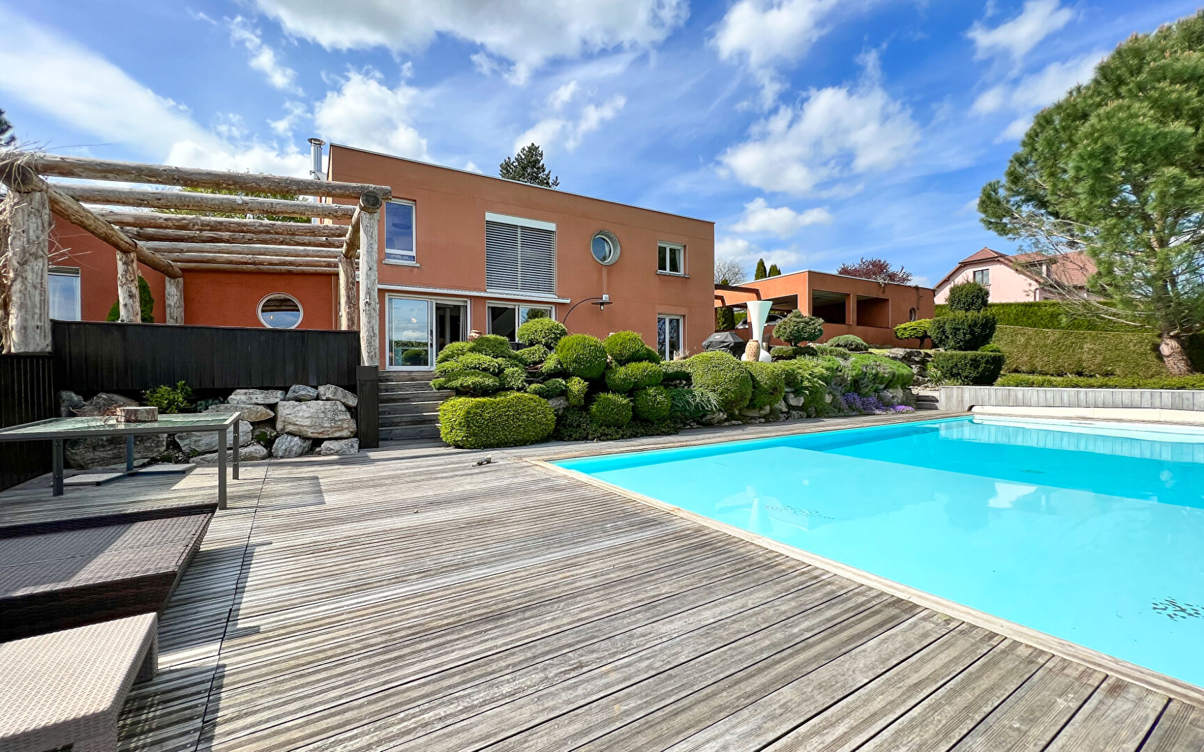 Agence immobilière de ARRIERE-COUR Besancon