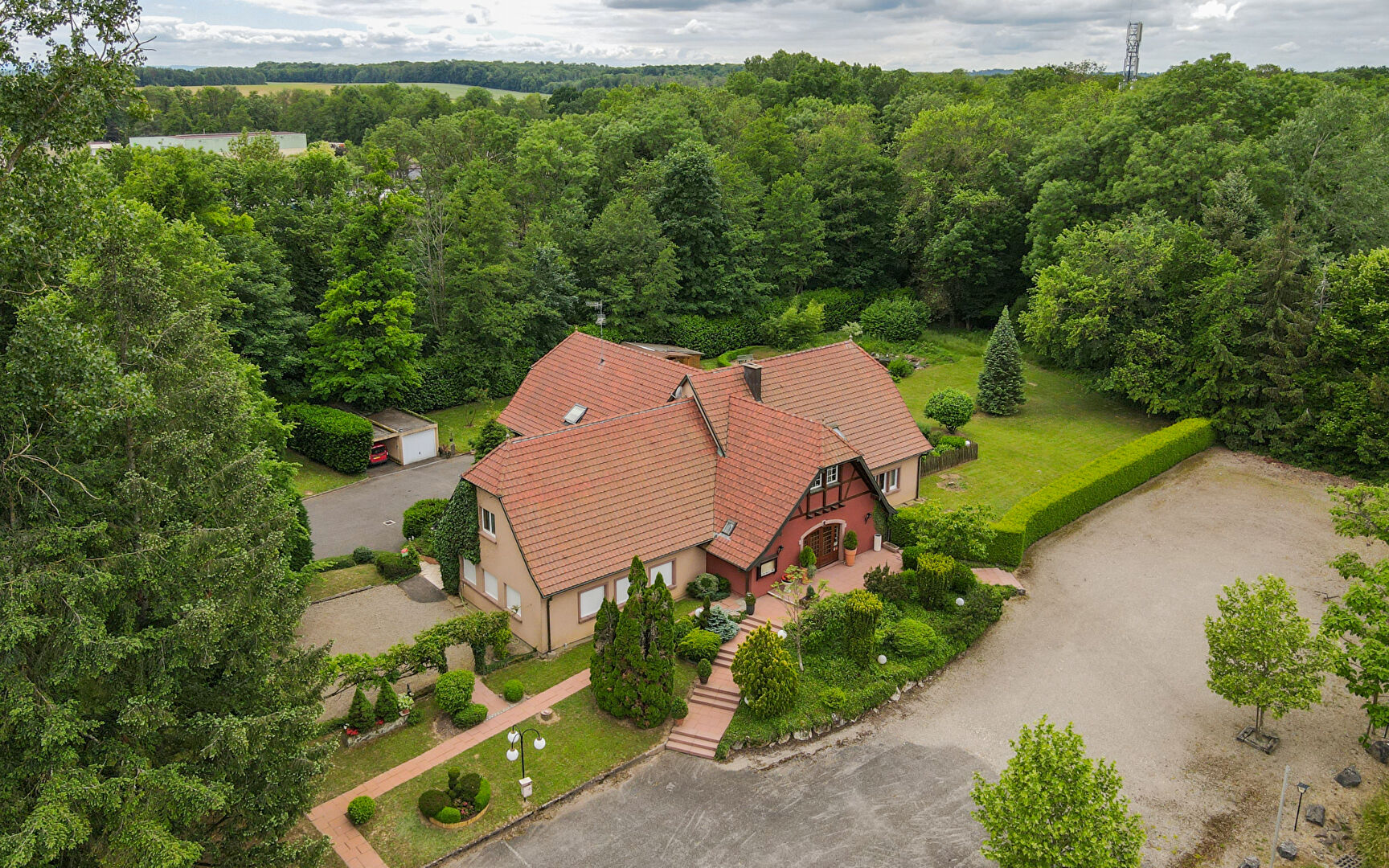Agence immobilière de ARRIERE-COUR Besancon