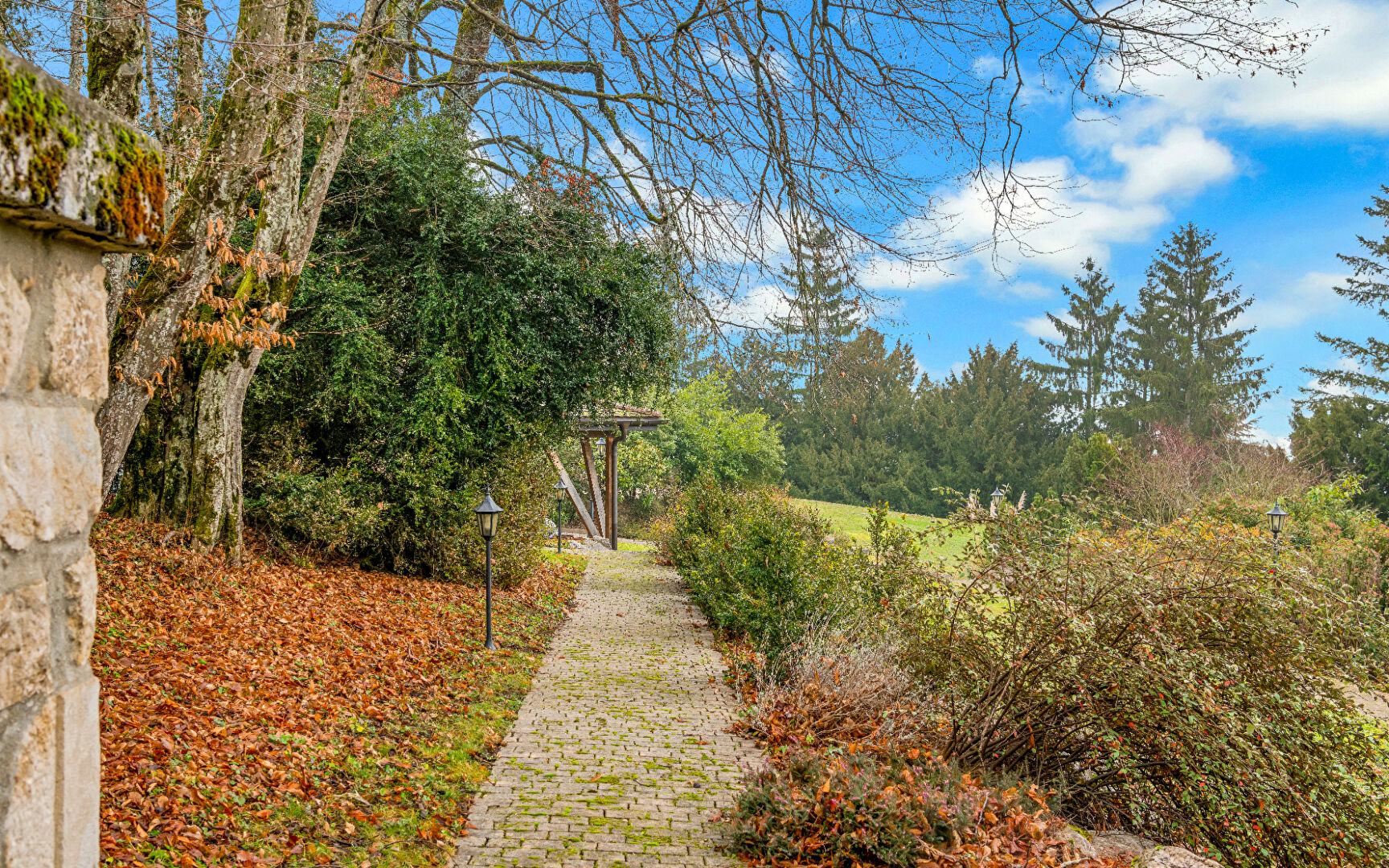 Agence immobilière de ARRIERE-COUR Besancon