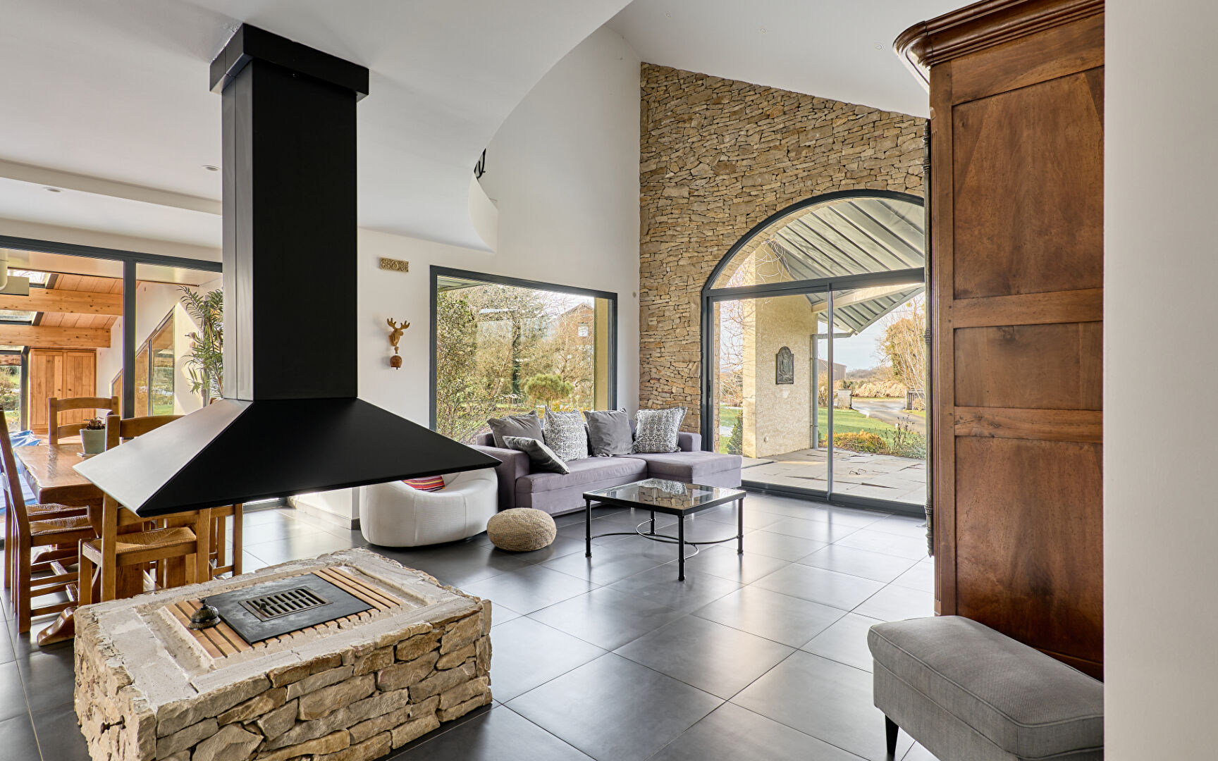 Agence immobilière de ARRIERE-COUR Besancon