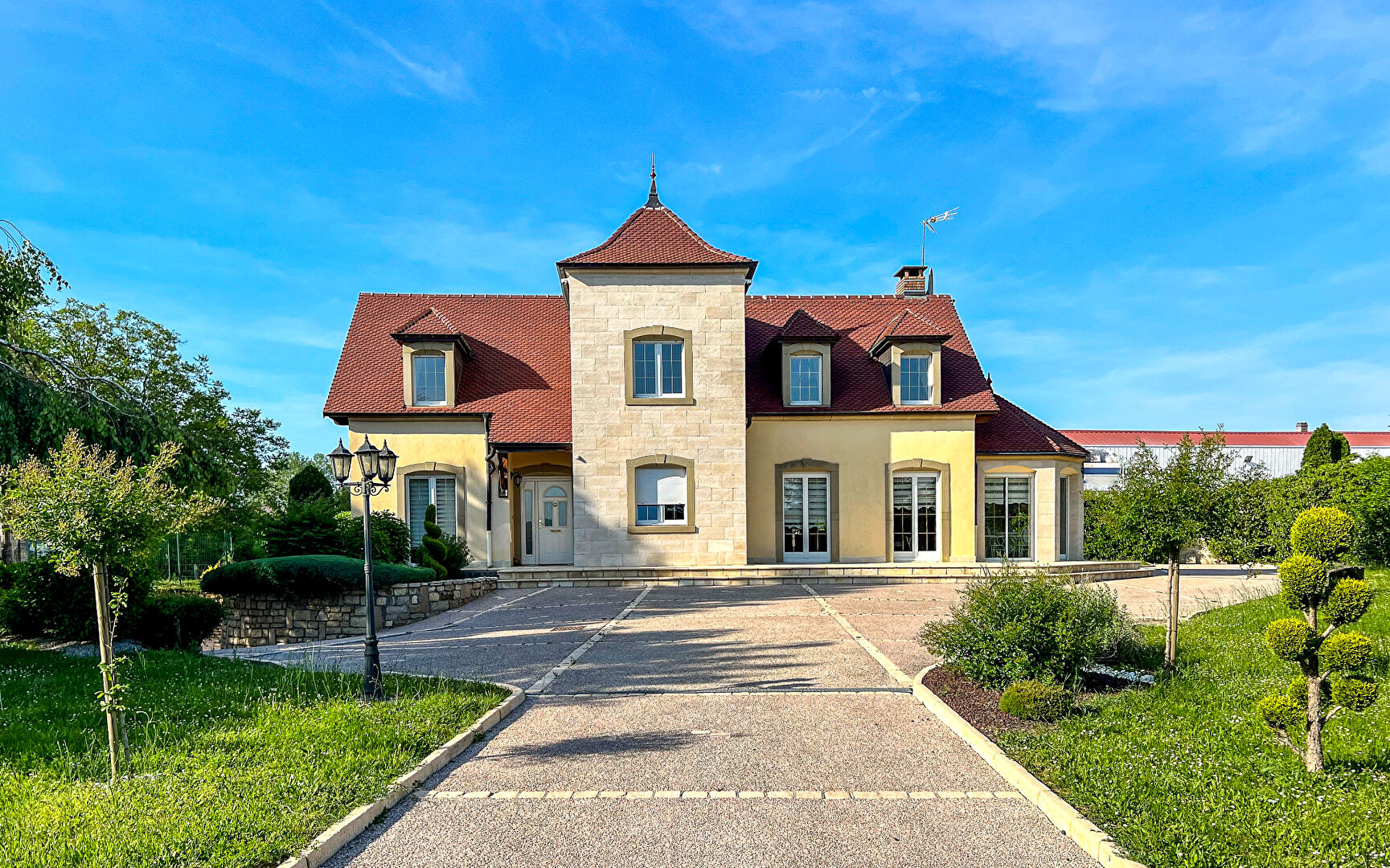 Agence immobilière de ARRIERE-COUR Besancon