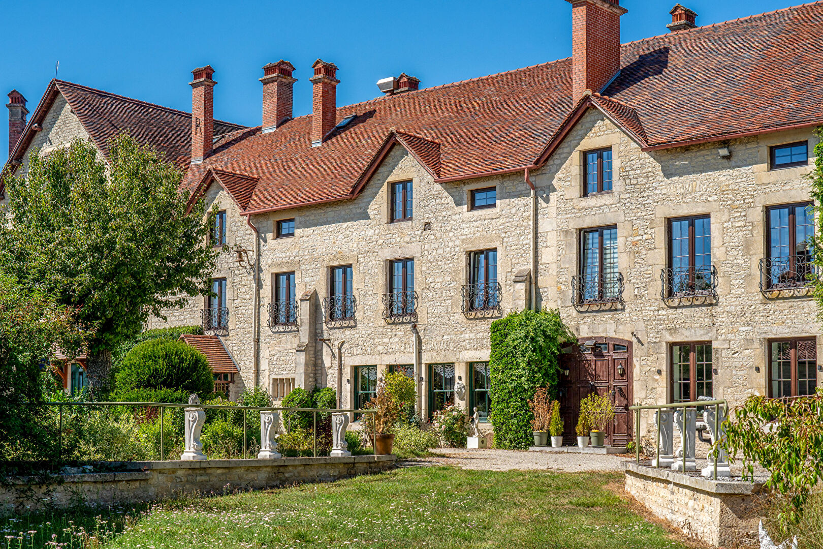 Agence immobilière de ARRIERE-COUR Besancon