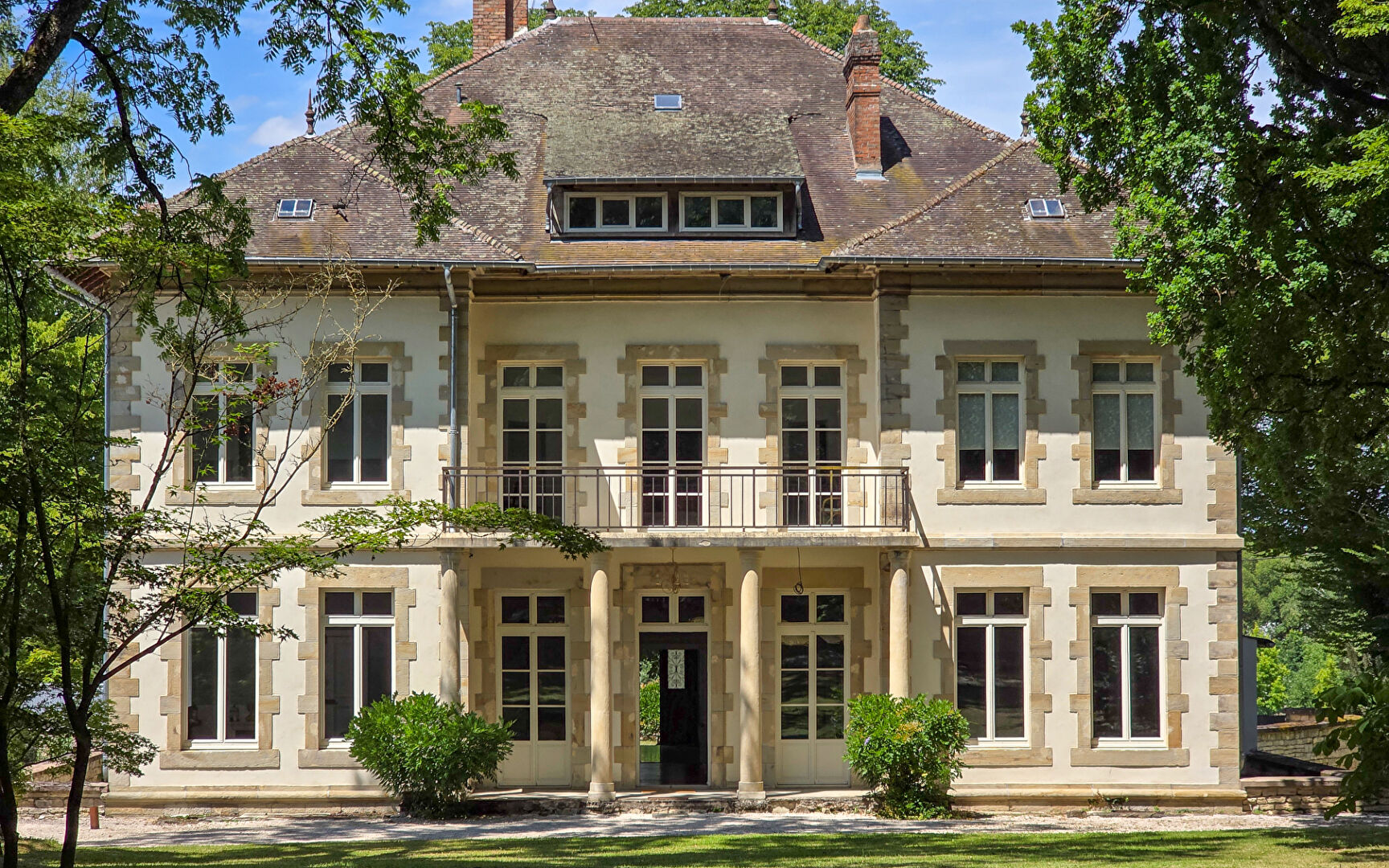 Agence immobilière de ARRIERE-COUR Besancon