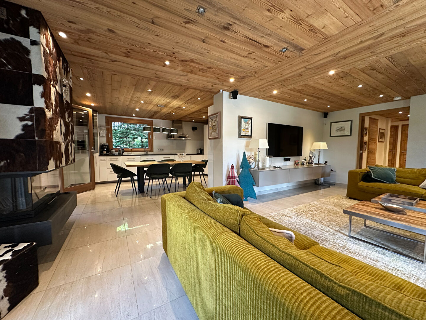 Photo Appartement Megève centre 164 m² + 240 m² de jardin image 1/6