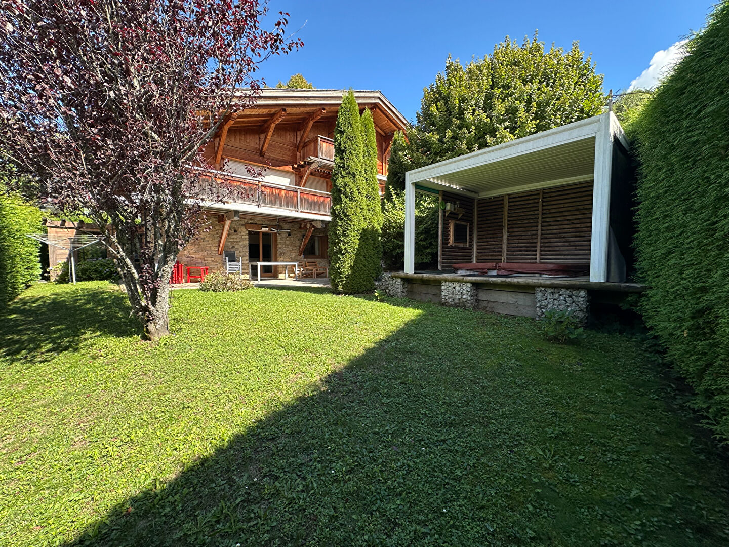 Photo Appartement Megève centre 164 m² + 240 m² de jardin image 2/6