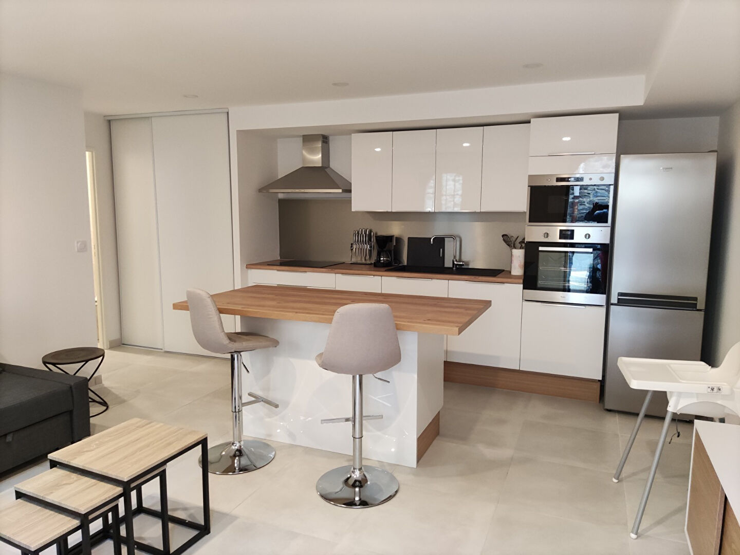 Photo Local Hôtel Les Douanes image 2/3