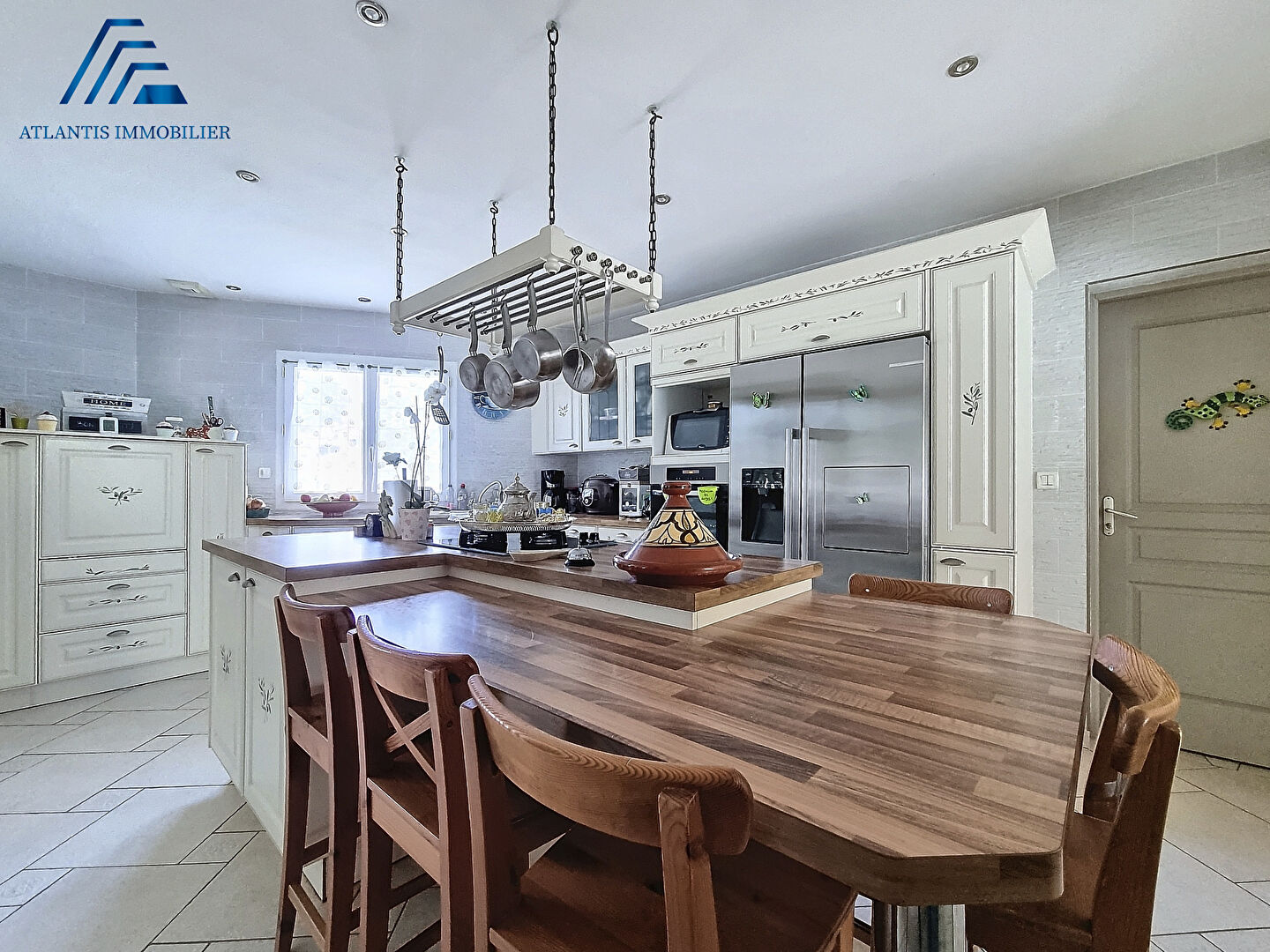 Photo Maison 5 pièce(s) 163 m2 image 2/6