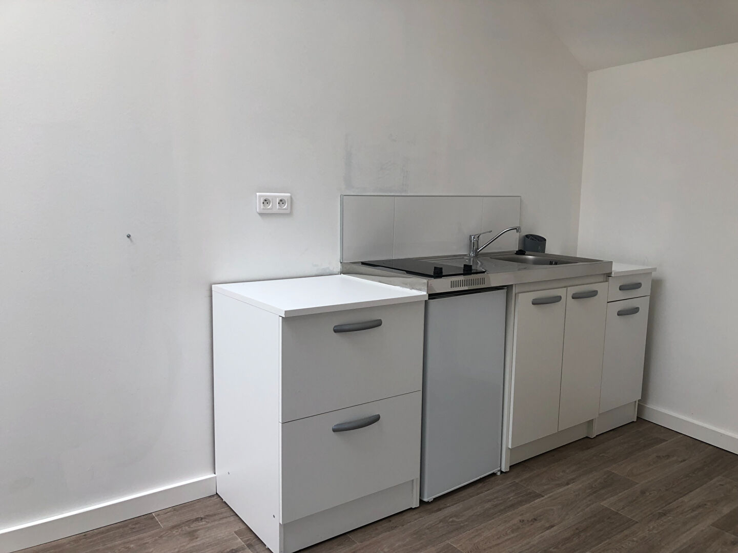 Photo A Louer local à usage professionnel image 2/5