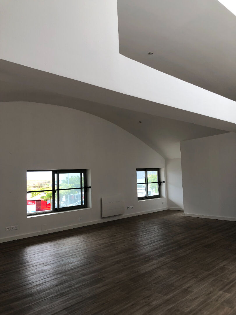 Photo A Louer local à usage professionnel image 4/5