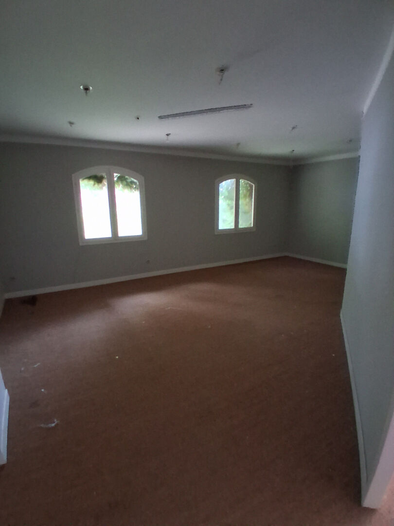 Photo Bâtiment et appartement image 2/5