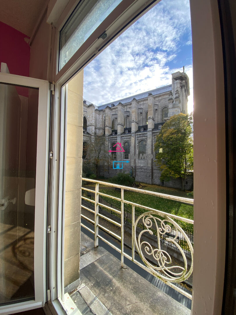 Appartement rénové au coeur d'Arras -