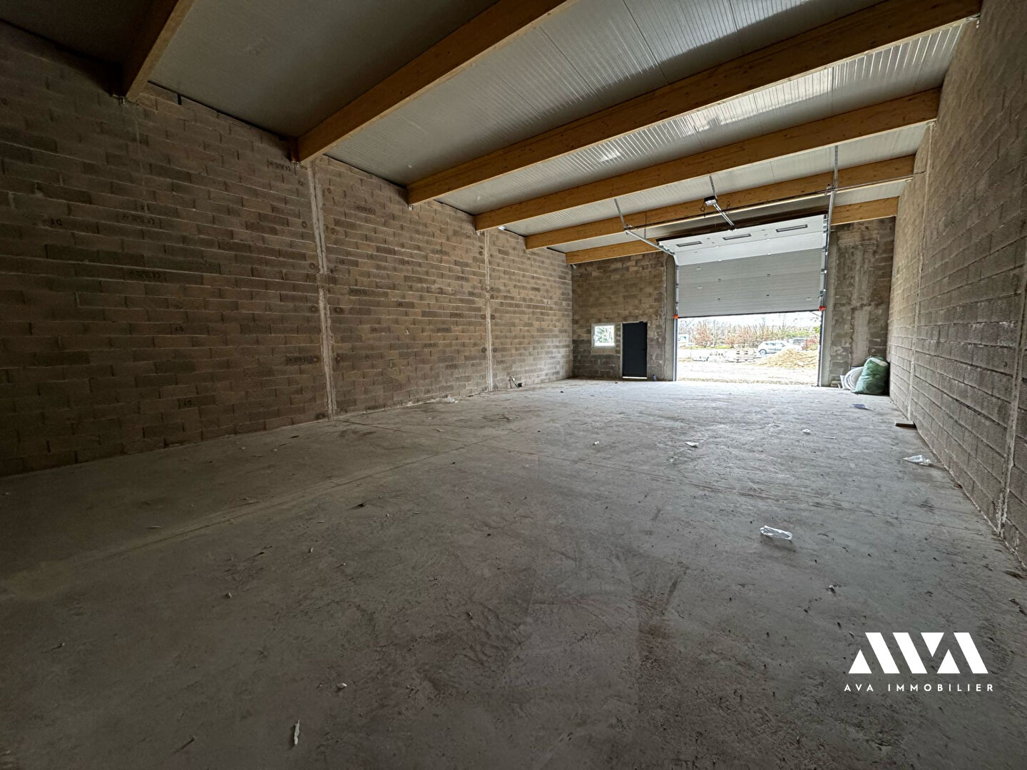 Photo Local d'activité Bois De Haye 150 m2 - 300m2 image 4/5