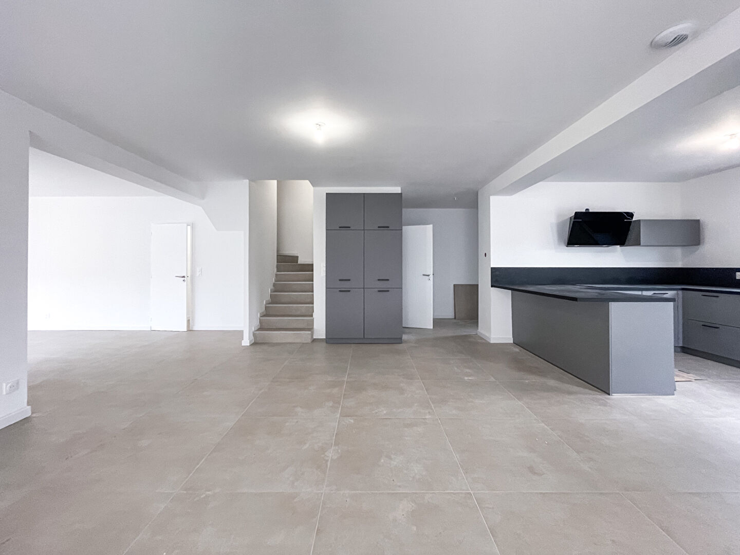Photo Maison 5 pièces neuve à vendre - Castelnau-le-Lez, quartier Le Devois image 4/6