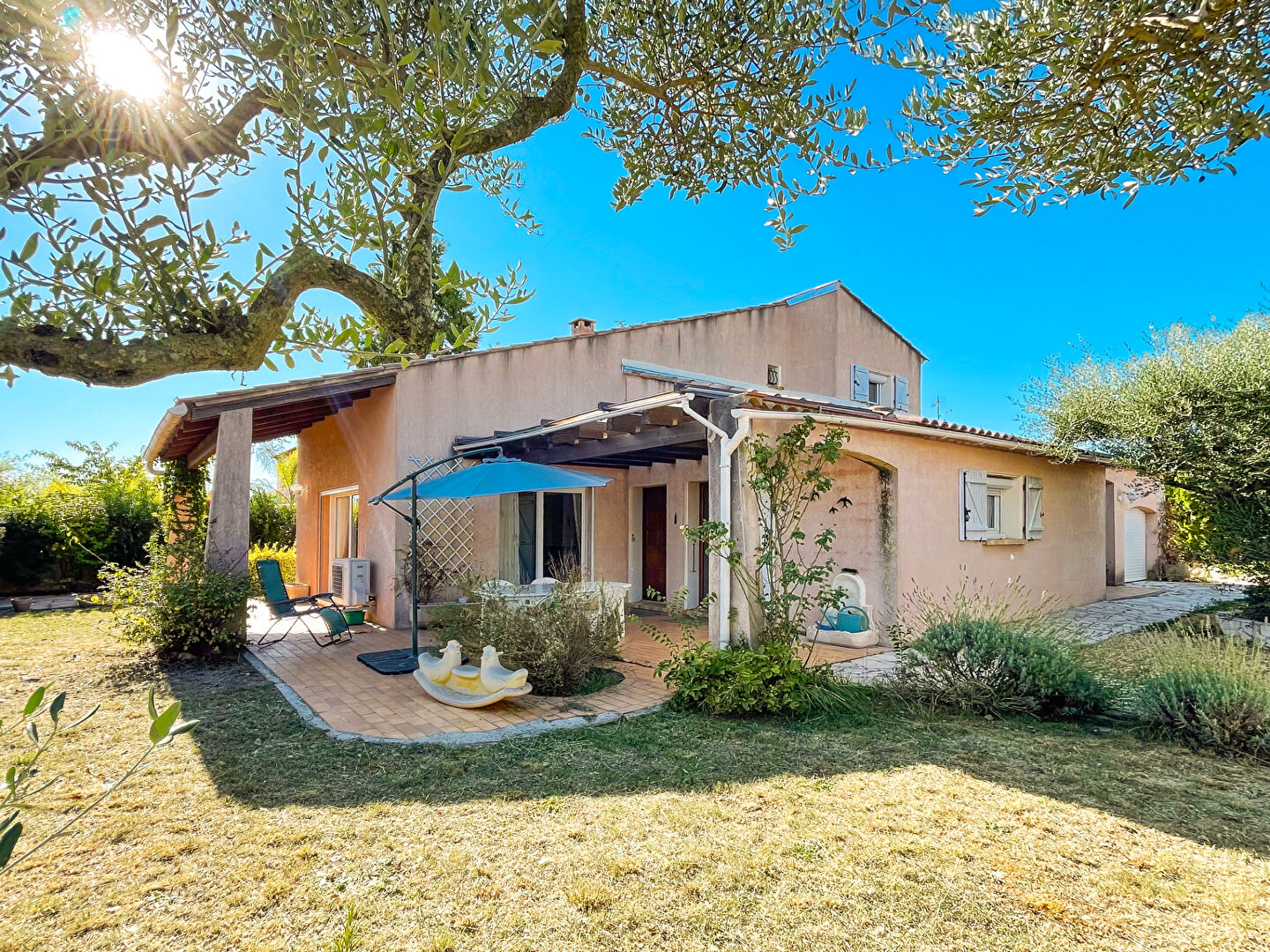 Maison traditionnelle, 5 pièces de 140m2 habitables, à vendre - TEYRAN (proche Montpellier)