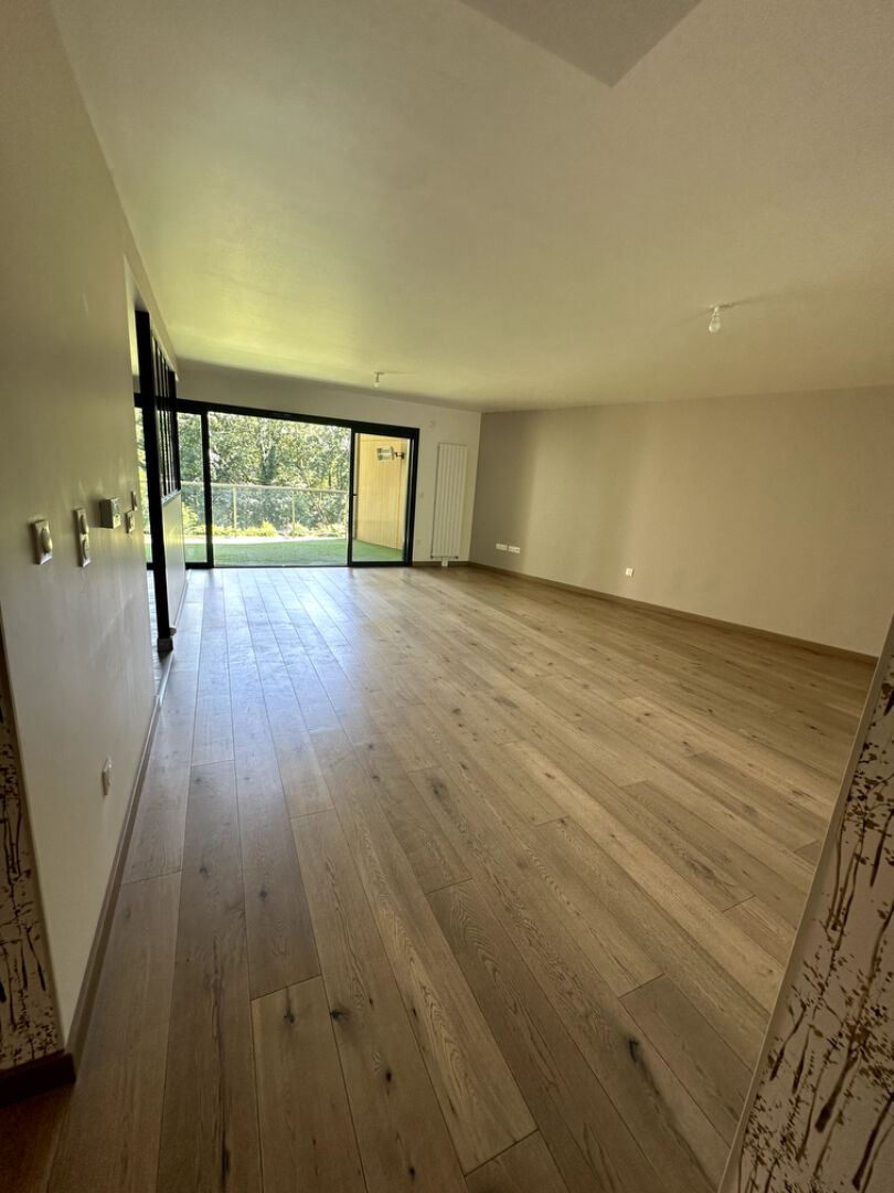 Photo Appartement des Standing  100 m2 3 chambres double garage image 4/6