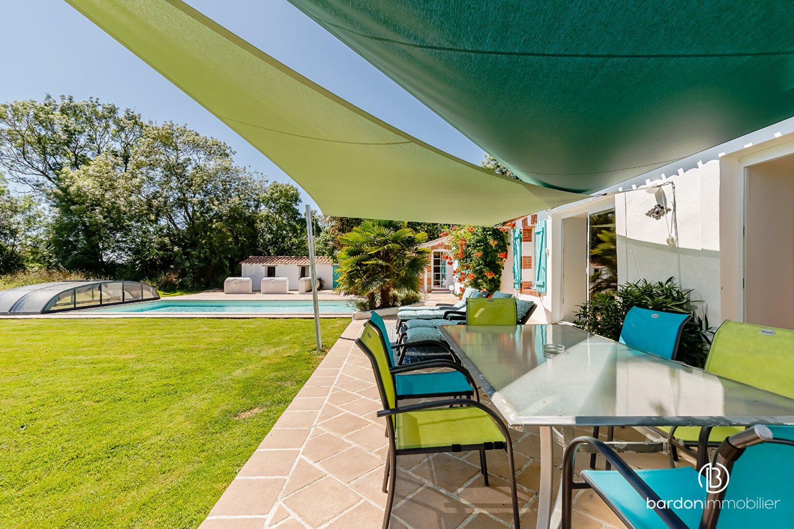 LONGERE RENOVÉE - 5 PIECES, 107 M² - SALLERTAINE