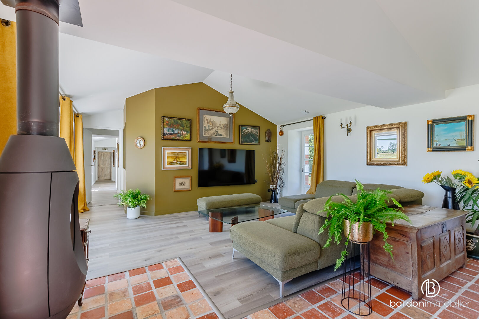 Photo LONGERE RENOVÉE - 5 PIECES, 107 M² - SALLERTAINE image 5/6