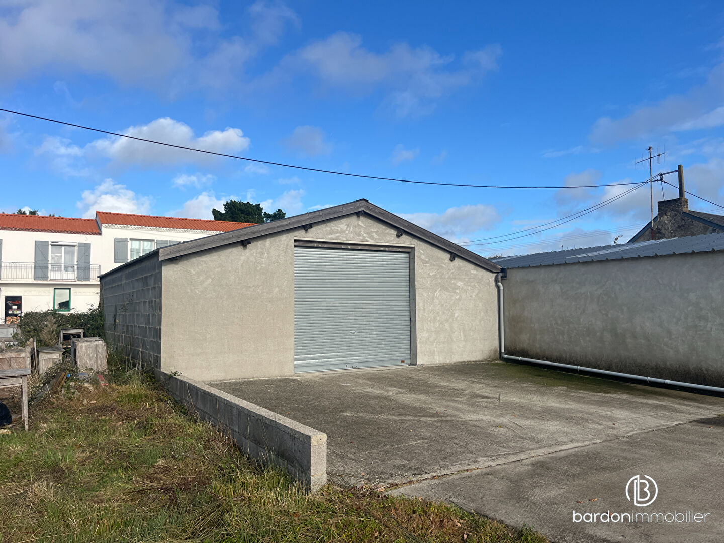 Photo Garage récent de 2021- 61 m² - Idéal stockage et visibilité image 5/5