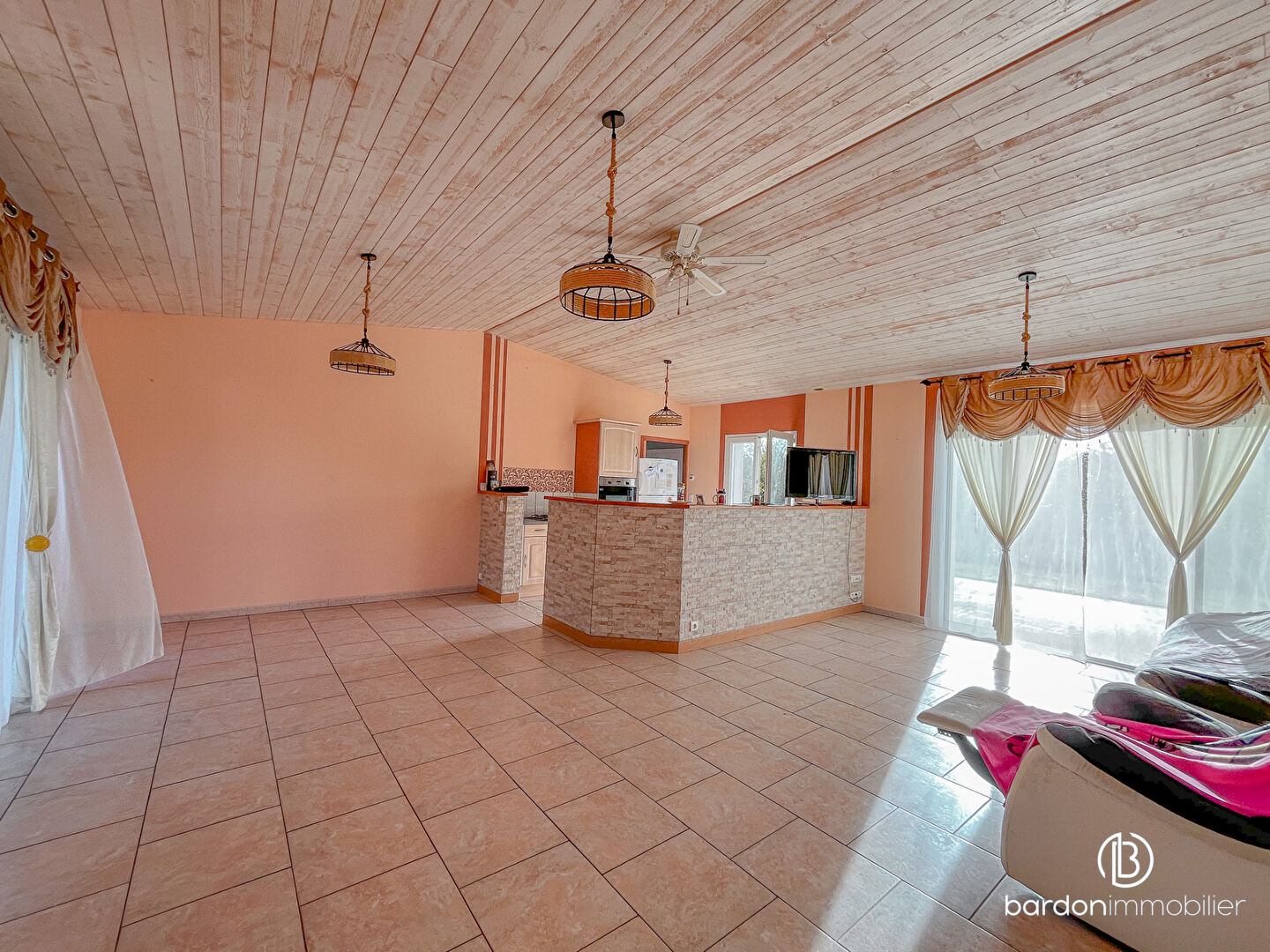 Photo Maison lumineuse de 95 m² dans un quartier calme à Froidfond image 3/6