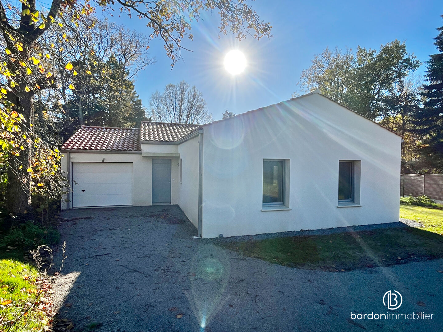 MAISON 3 CHAMBRES + GARAGE SUR UN TERRAIN DE 1250M²