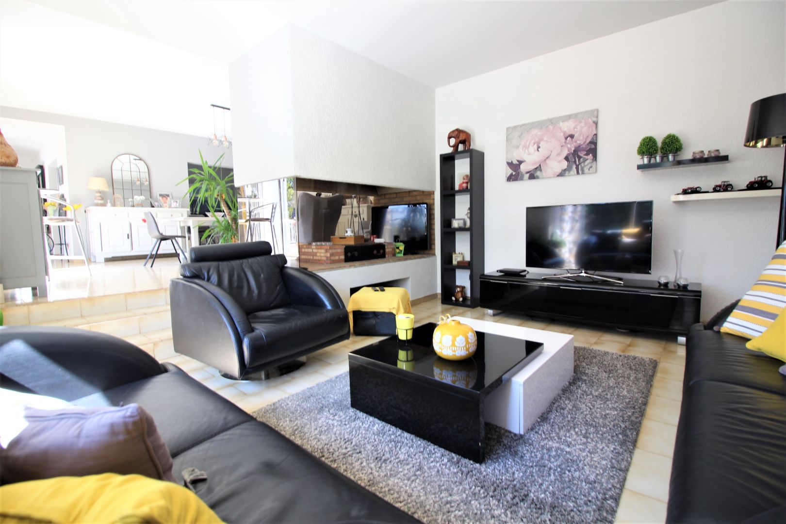 Photo Villa avec piscine et jardin arboré, non loin de Barjac. image 5/6