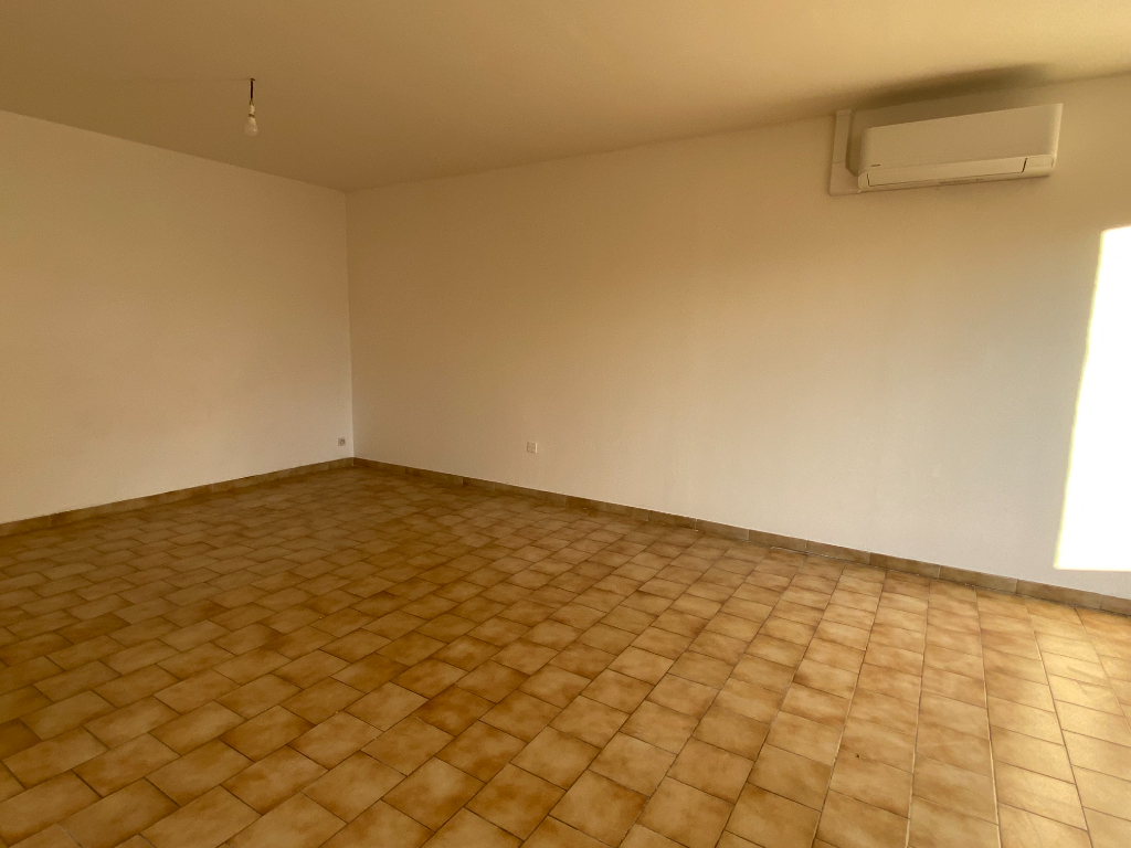 Photo Appartement t3 + parking image 6/6