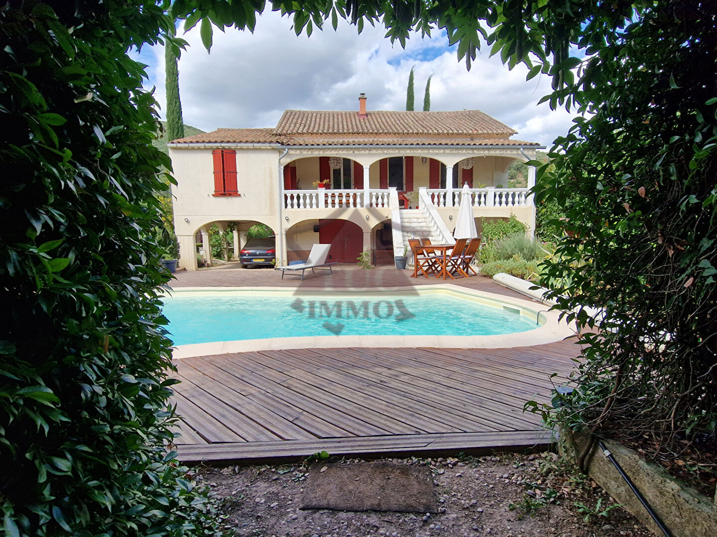 Photo MAISON DE CARACTÈRE AVEC MAGNIFIQUE TERRAIN ARBORÉ image 2/6