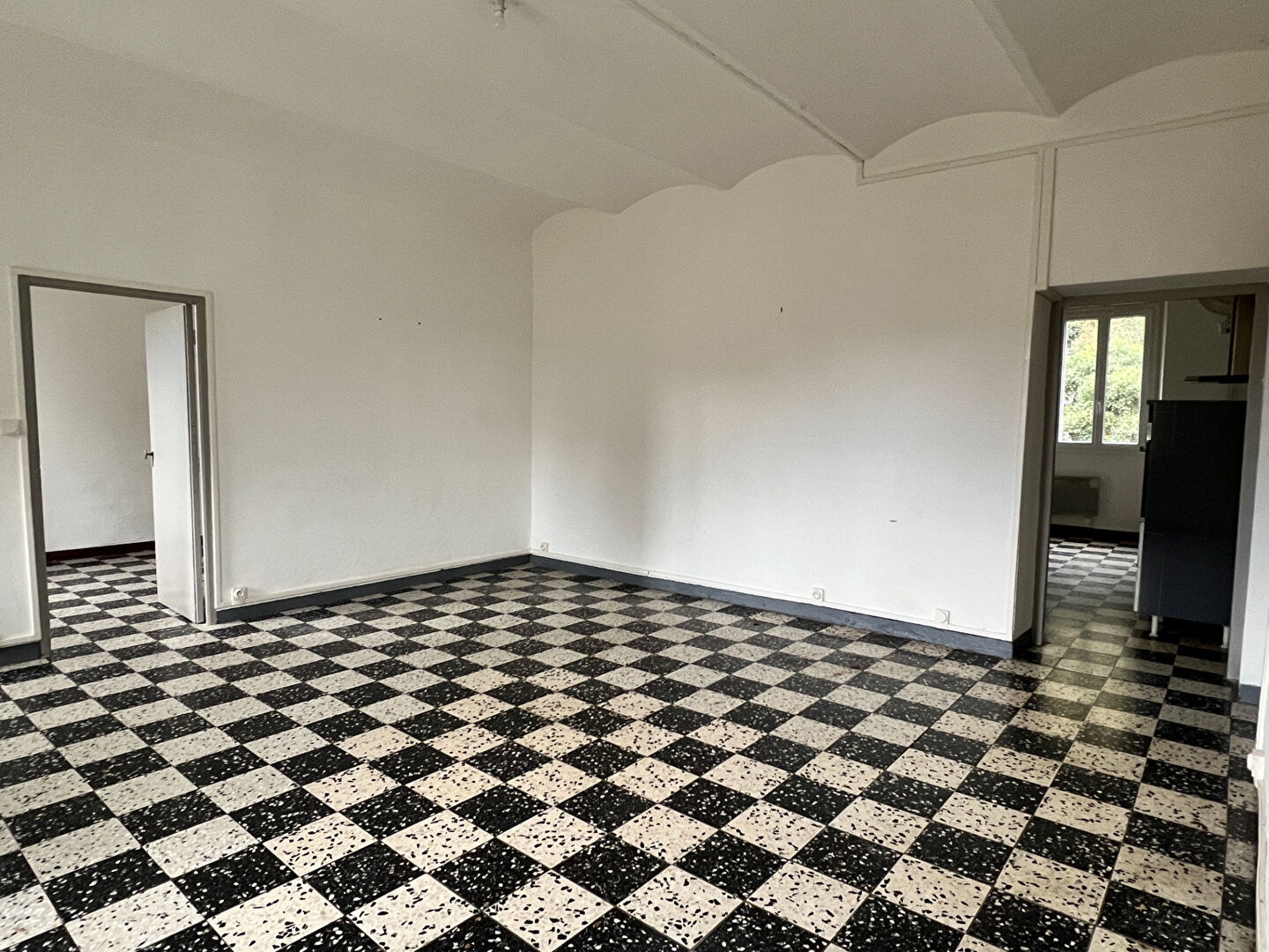 Photo Appartement de type T4 de 90m2 image 2/6