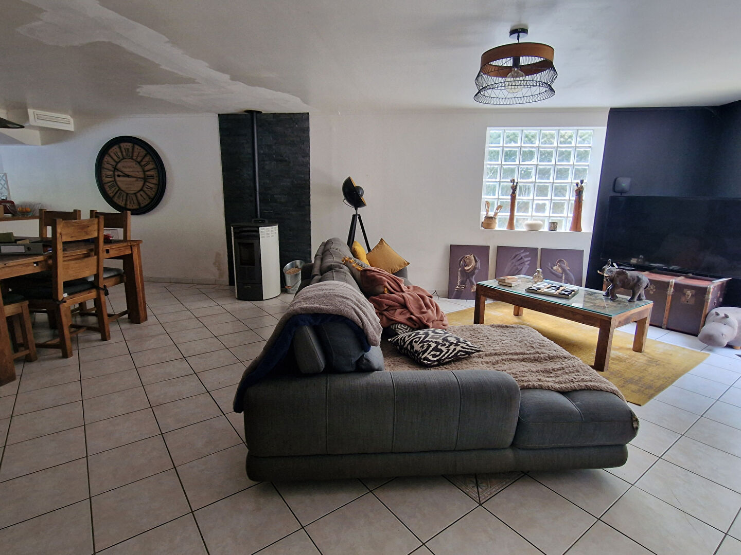 Photo Garage avec partie d'habitation image 3/6