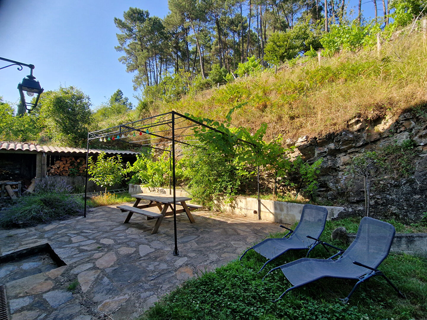 Photo Jolie maison en pleine nature, proche de Bessèges image 2/6