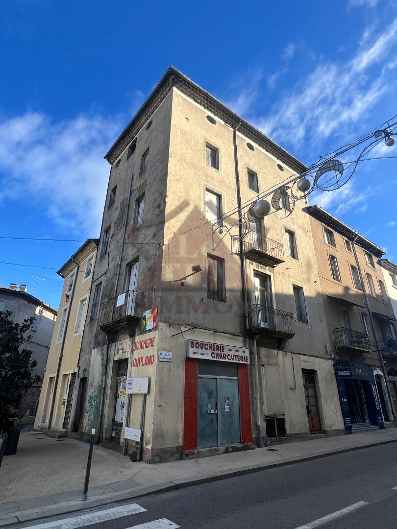 Immeuble sur 4 étages à rénover