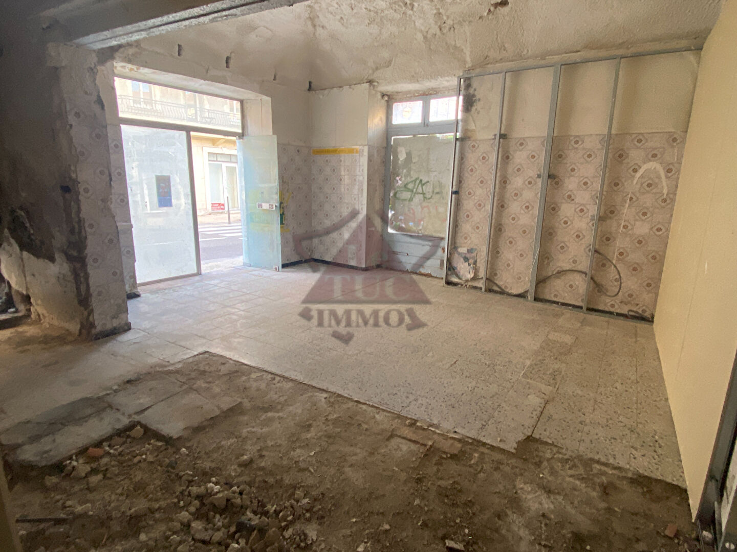 Photo Immeuble sur 4 étages à rénover image 4/6