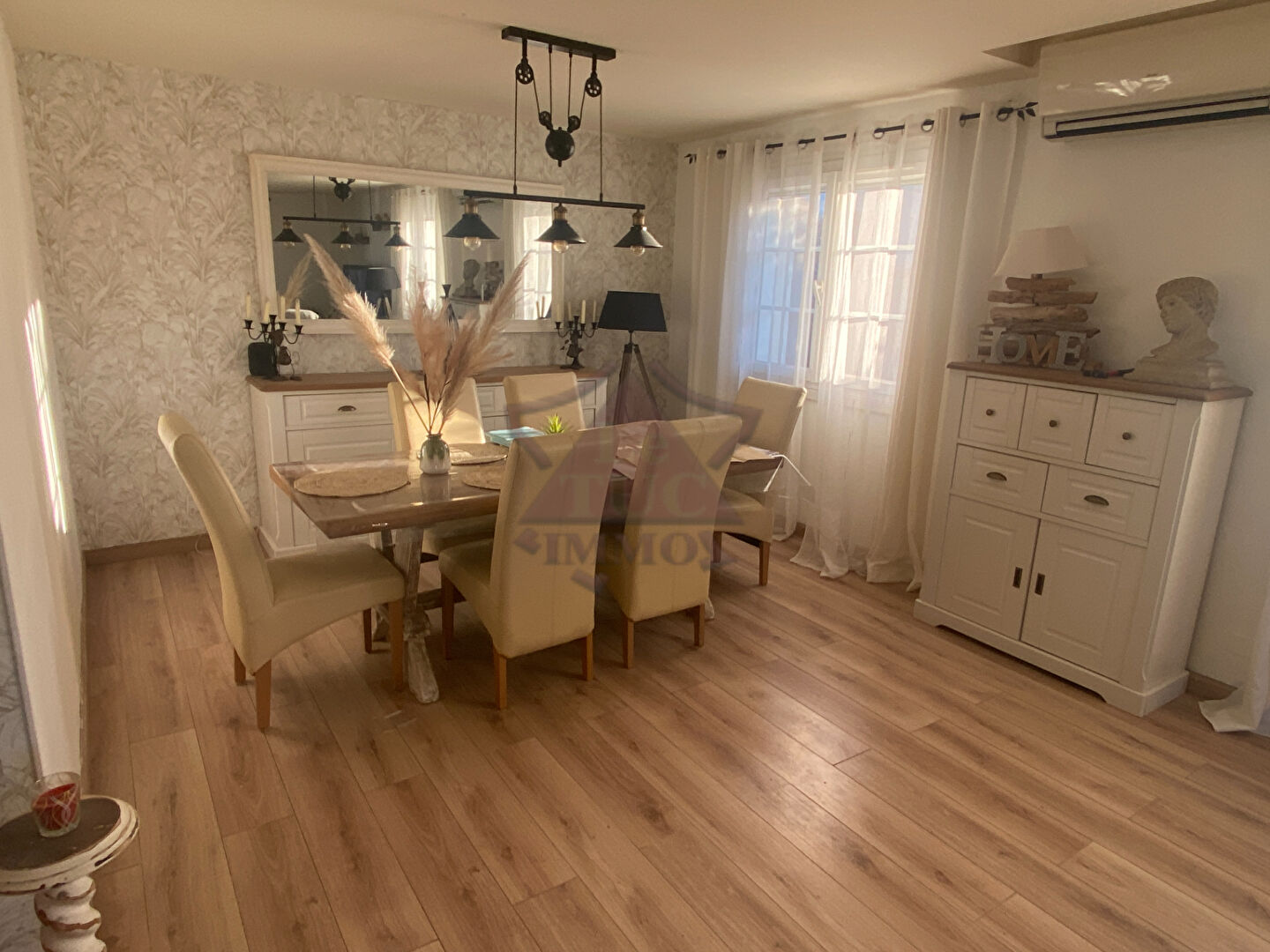 Photo Villa de plain-pied dans un environnement idéal image 5/6