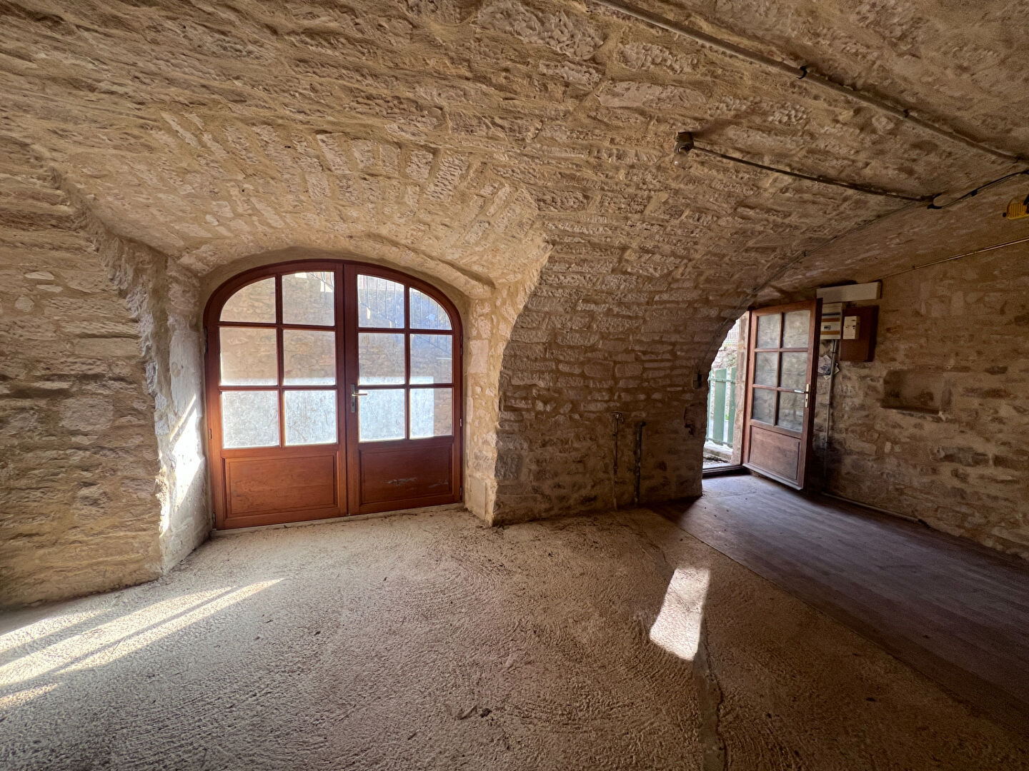 Saint Privat de Champclos - maison de hameau avec terrasse et cour