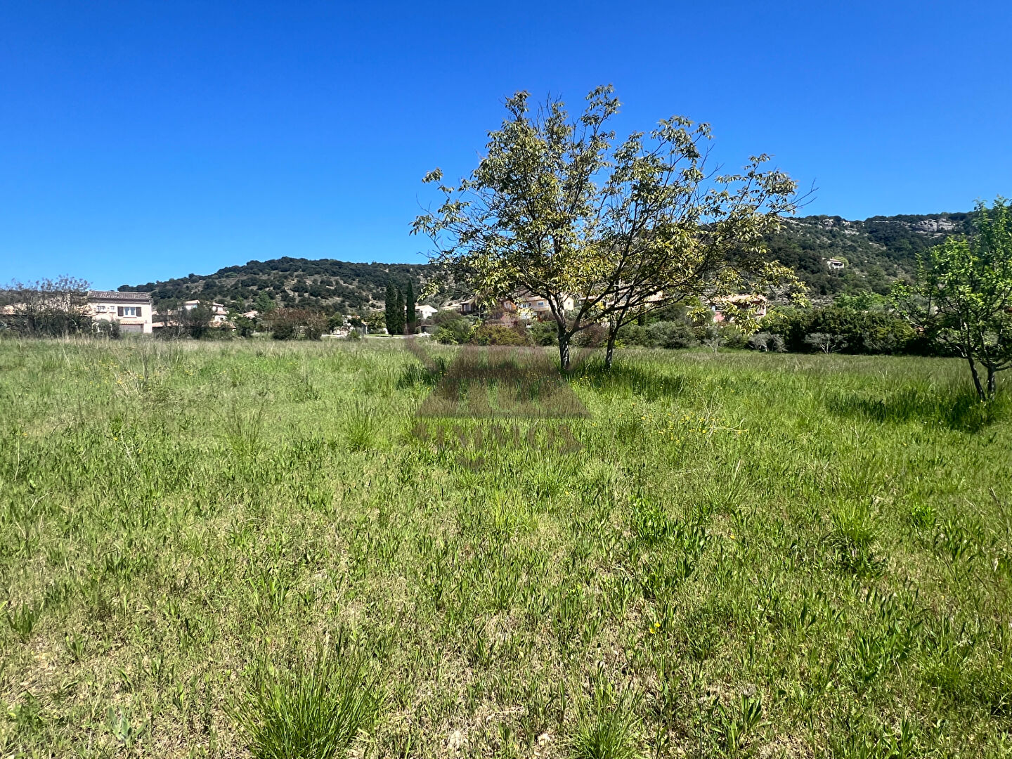 Terrain au calme de 1 900 m²