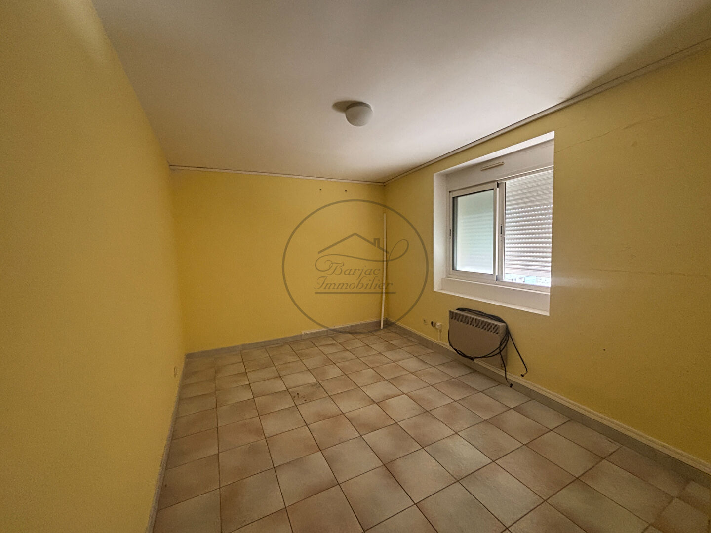 Photo Maison de village à rénover. image 5/6